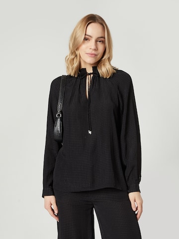 Guido Maria Kretschmer Women Blouse 'Majella' in Black: front