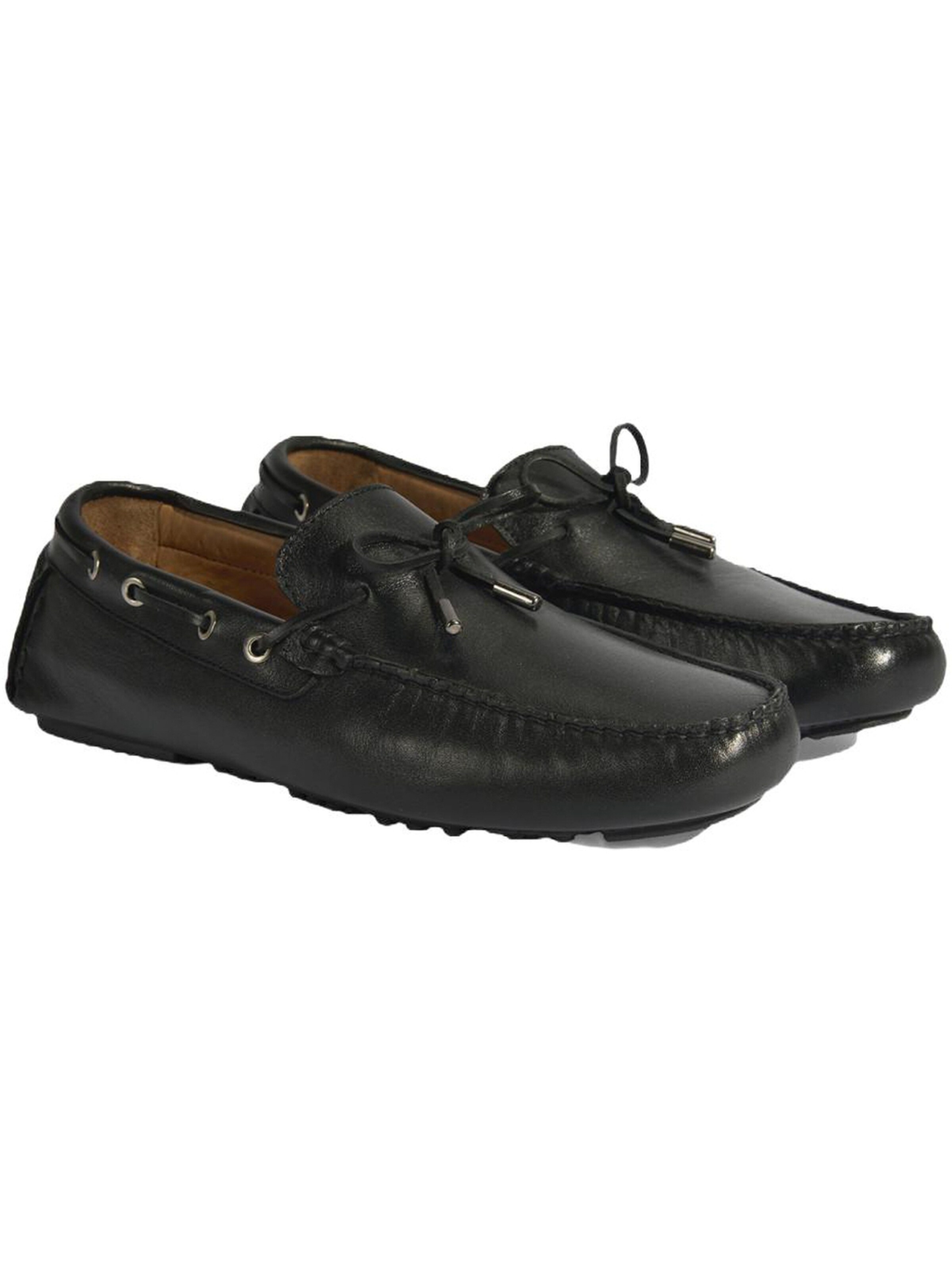 Desa Moccasins in Black