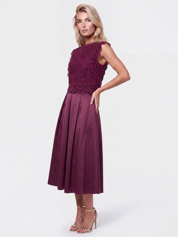 APART Skirt in Red