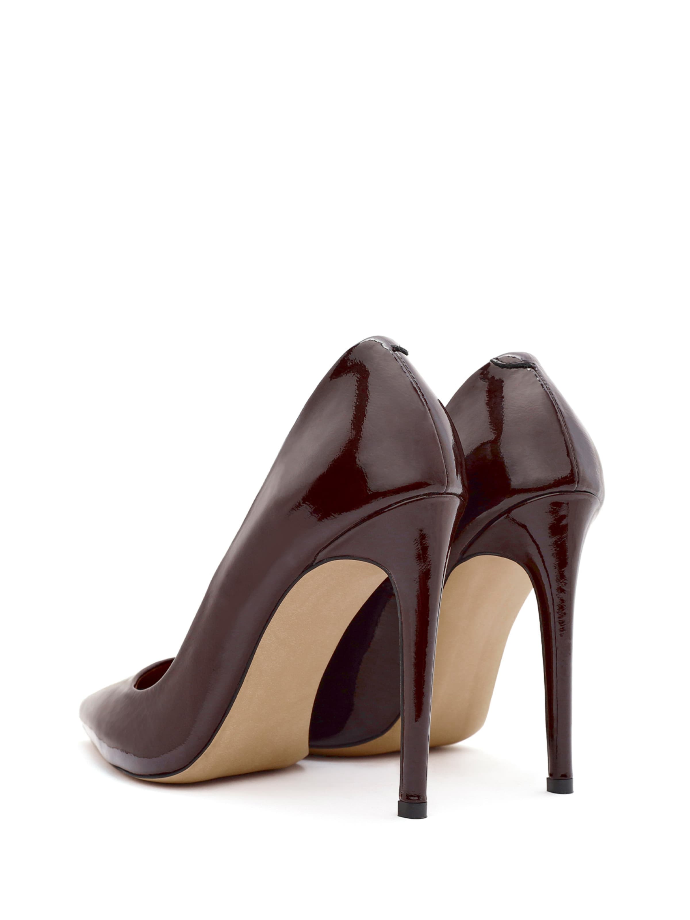 Derimod Pumps in Red