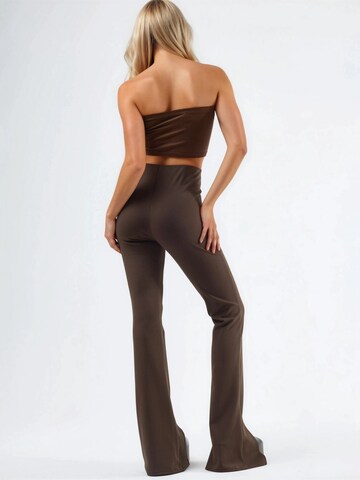 Busem - Flared Leggings em castanho