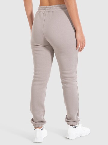 Effilé Pantalon ' Amaya ' Smilodox en marron