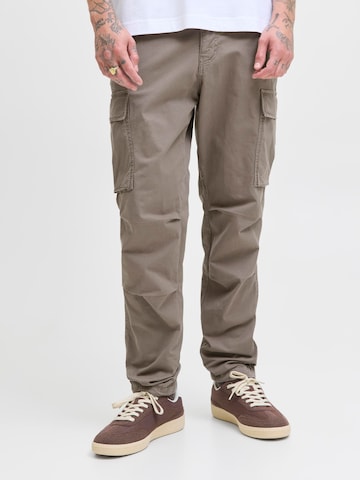 Tapered Pantaloni cargo 'JPSTAce JJTucker' di JACK & JONES in grigio: frontale