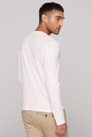 CMPD Longsleeve mit V-Neck in Weiß