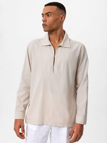 Regular fit Camicia di Antioch in beige: frontale