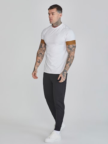 Maglietta di SikSilk in bianco