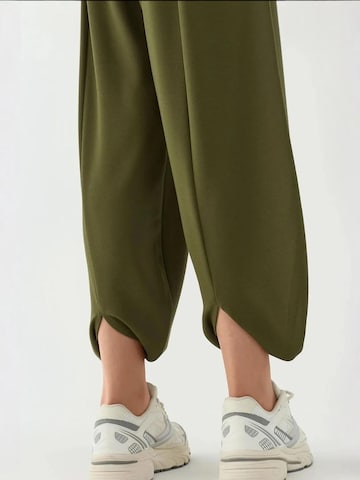 Tapered Pantaloni di Hiccup in verde