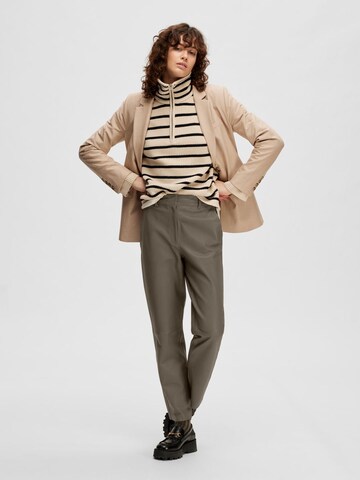 SELECTED FEMME Regular Broek 'MARIE' in 