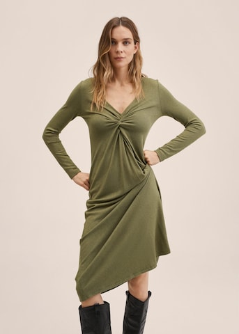 Rochie 'palson' de la MANGO pe verde: față