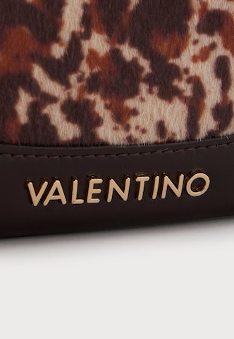 VALENTINO Kabelka na rameno 'LINE' - Hnedá: predná strana