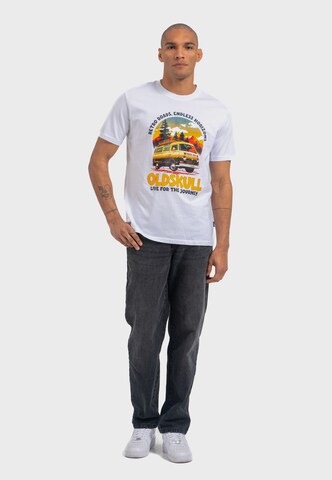 Oldskull Shirt 'Wrldvibe Adventure Van' in White