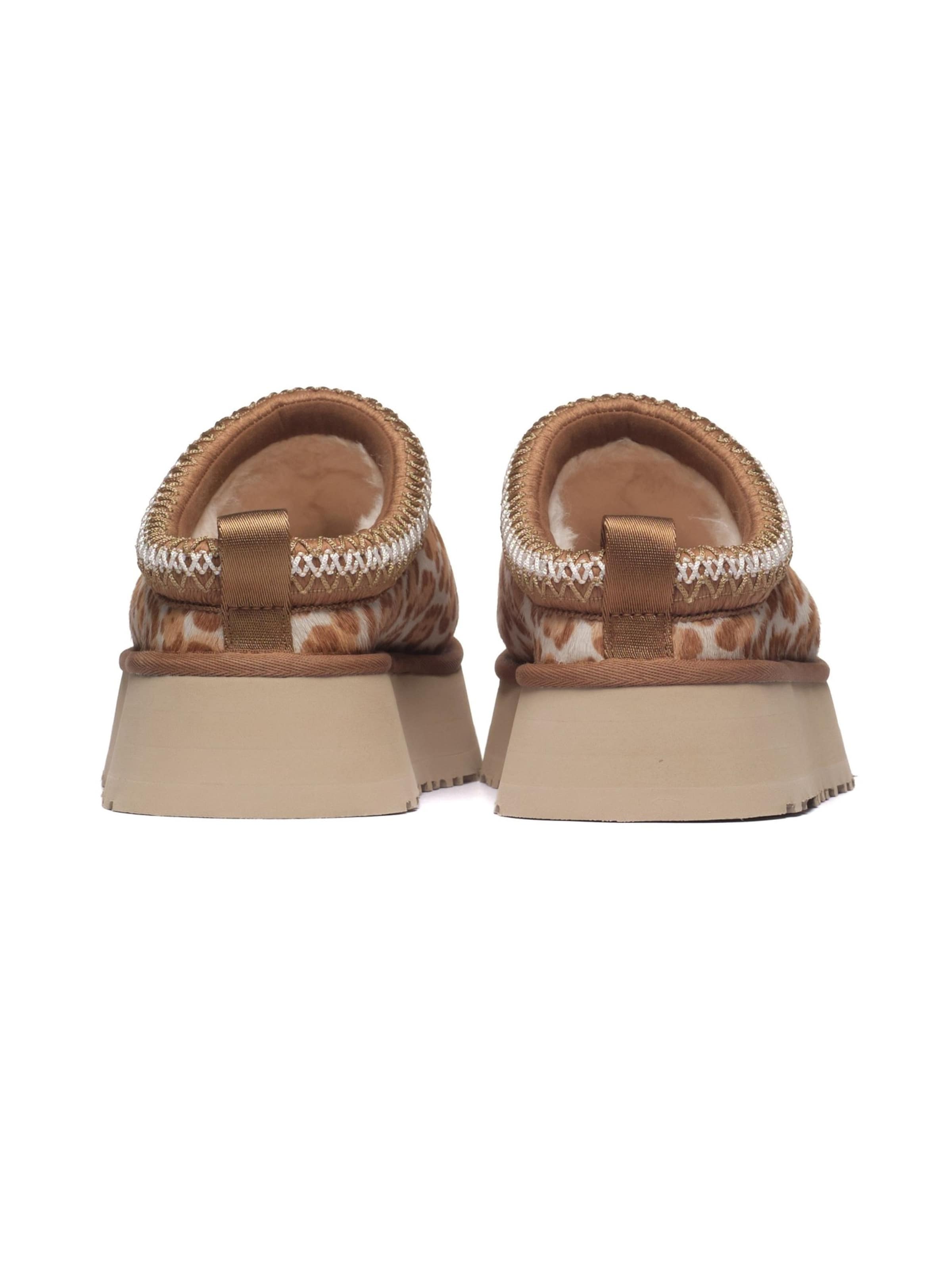 UGG - Zapatos abiertos 'Tazz' en marrón