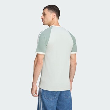 ADIDAS ORIGINALS - Camiseta en verde