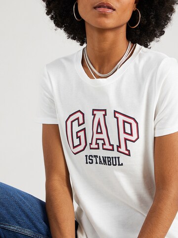 GAP Μπλουζάκι 'ISTANBUL' σε λευκό