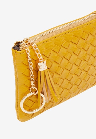 faina Wallet in Yellow