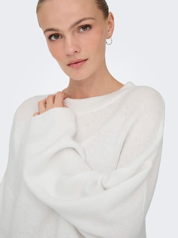 JDY Свитер в Белый