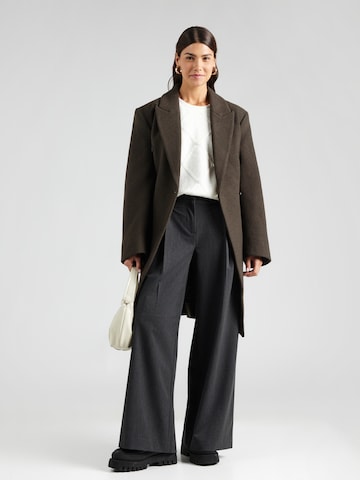 JDY Пуловер 'JDYBELLA' в бяло