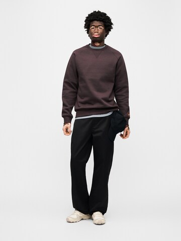 Carhartt WIP Tréning póló 'Chase' - barna