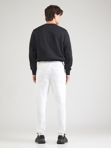 Nike Sportswear Tapered Nadrág 'CLUB' - fehér