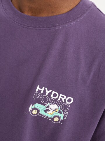 hydroponic - Camiseta 'Hydroponic x Peanuts Oversized Short-Sleeve Roadster T-Shirt' en lila