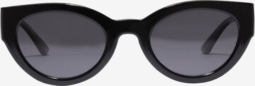 Pilgrim Слънчеви очила 'JUNA' в черно