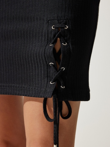 Robes en maille Happiness İstanbul en noir