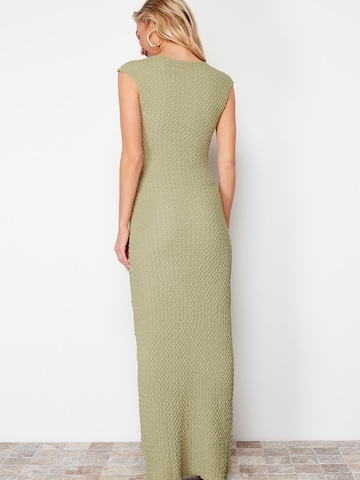 Trendyol Φόρεμα σε πράσινο