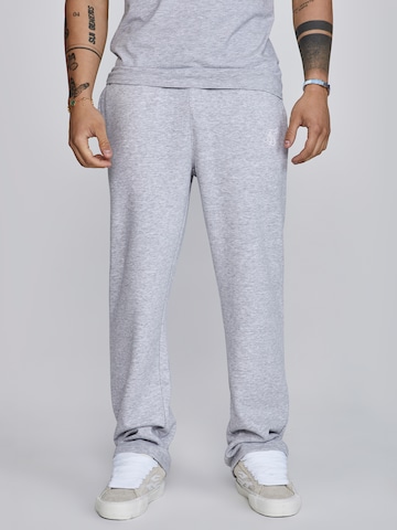Loosefit Pantalon SikSilk en gris : devant