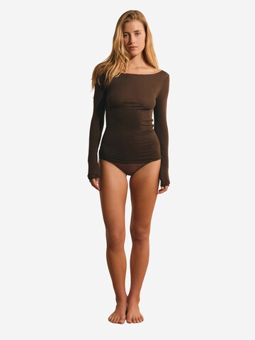 Maglietta intima 'Warmlight' di ETAM in marrone