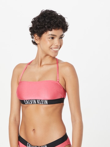 Calvin Klein Swimwear - Bandeau Top de biquíni 'Intense Power' em rosa: frente