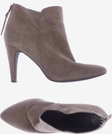 HALLHUBER Dress Boots in 37 in Beige: front