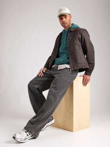 WRANGLER Свитшот 'SIGN OFF' в Зеленый