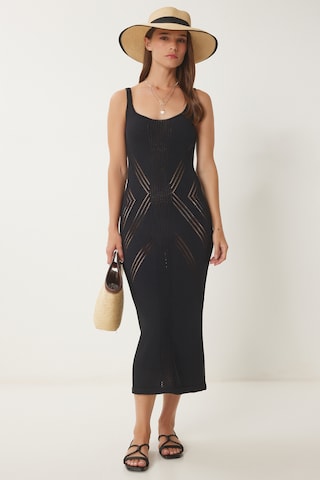 Happiness İstanbul Strikkjole i sort: forside