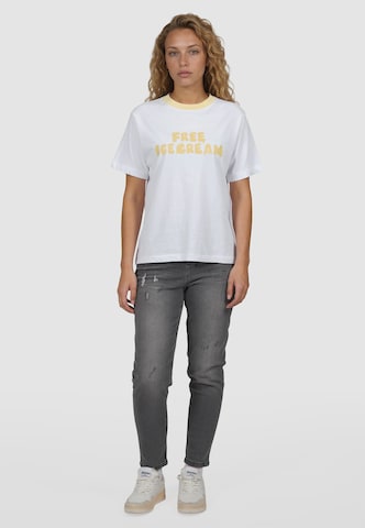 Kleinigkeit - Camisa 'Free Ice Cream' em amarelo