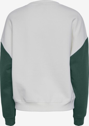 PIECESSweater majica 'AMY' - bijela boja