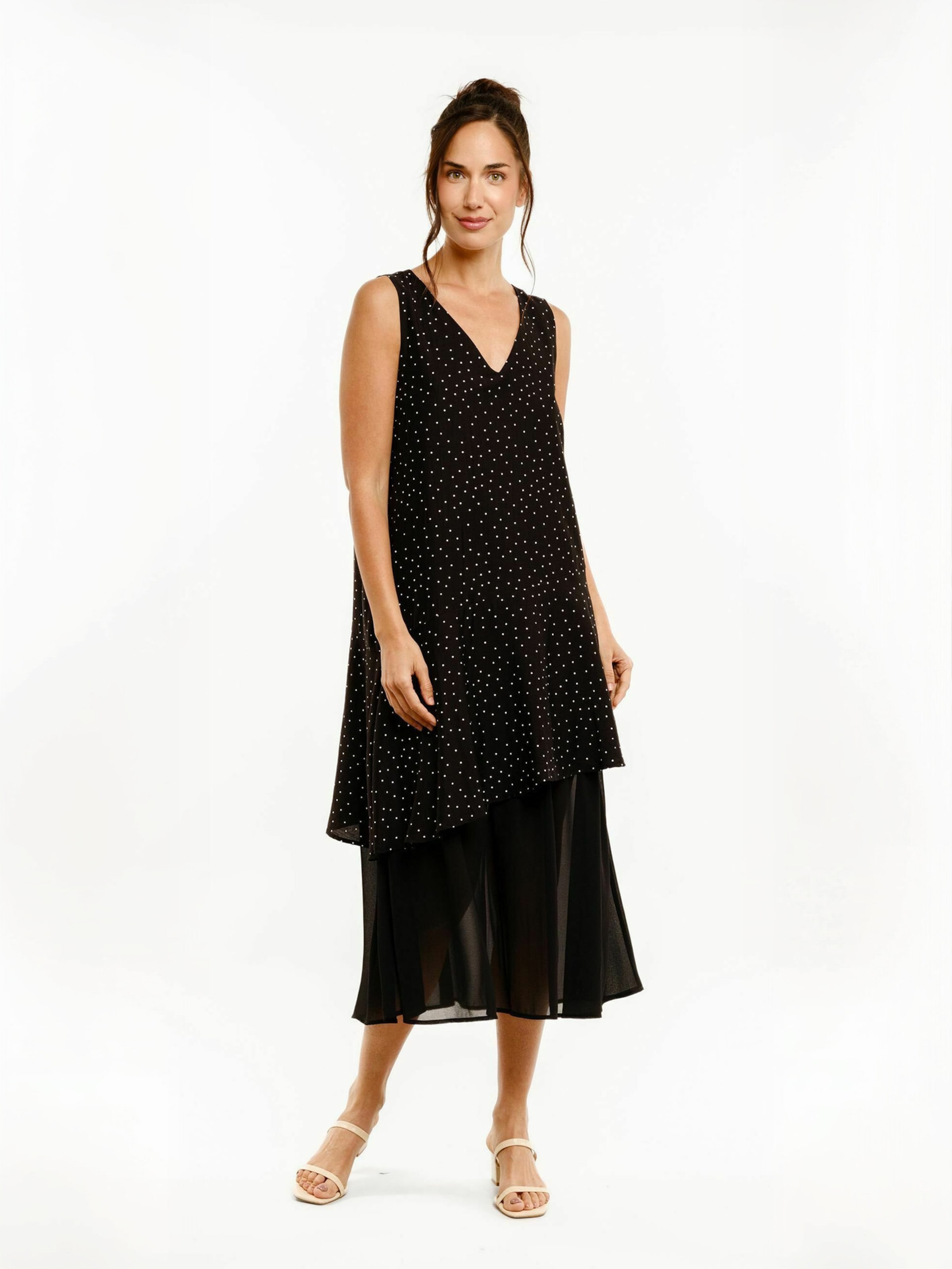 Robe ' TIT ' Liberte Essentiel en noir : devant