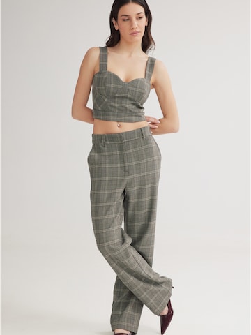 4TAILORS Rozšírený strih Nohavice 'Scottish' - Sivá