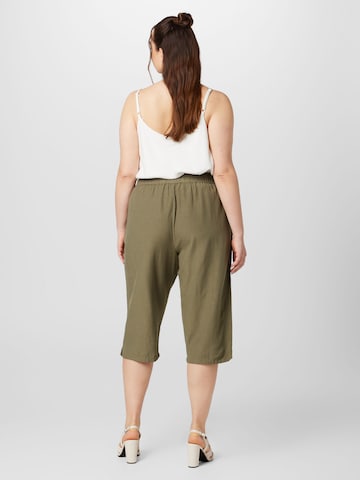 Regular Pantalon 'Billie' ONLY Carmakoma en vert