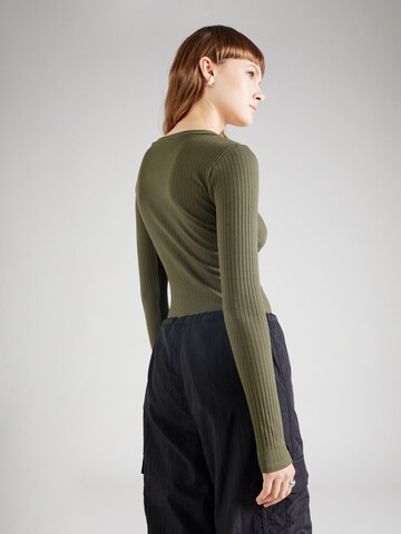 ABOUT YOU Shirt 'Fabienne' in Green