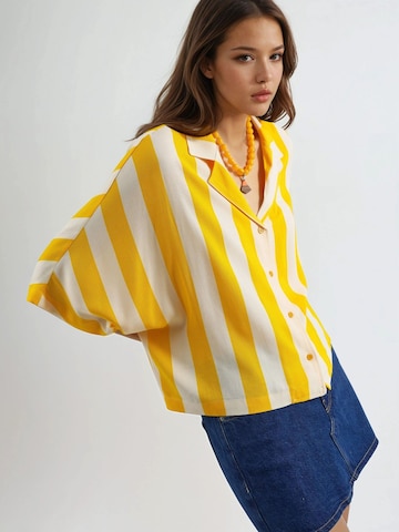 Busem - Blusa em amarelo