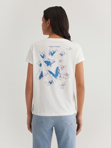 Mavi Shirts i hvid: forside