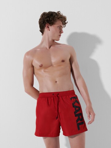 Karl Lagerfeld Zwemshorts in Rood: voorkant