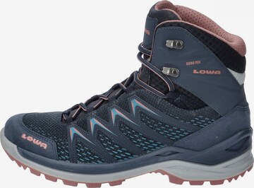 LOWA Boots in Blauw