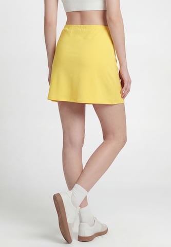 MYMO - Falda en amarillo