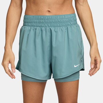 NIKE Regular Sportshorts 'One' in Grün: Vorderseite