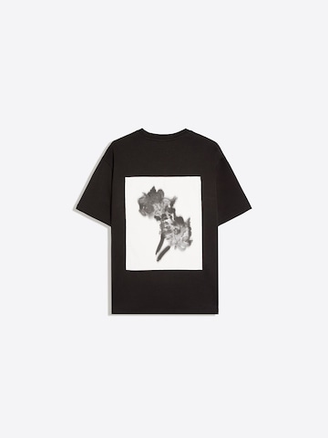 Bershka Tričko 'ARTE FLORES' – černá