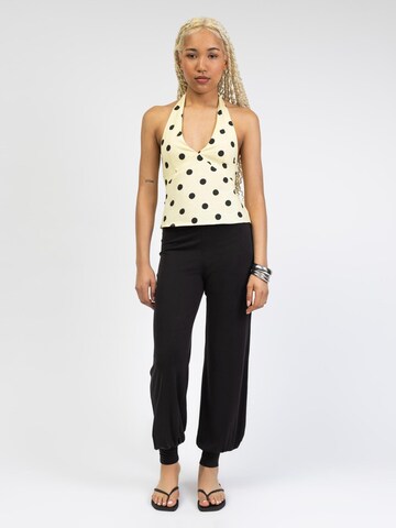BROKE + SCHÖN Loose fit Pants 'Lockere Pumphose' in Black: front
