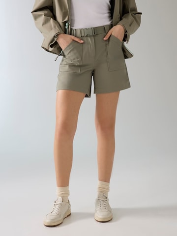 GUESS Loose fit Pants 'Guess x North Sails' in Green: front