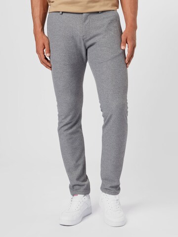 Coupe slim Pantalon chino 'Travis' TOM TAILOR en gris : devant