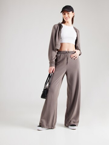 regular Pantaloni 'Mala' di ABOUT YOU in grigio